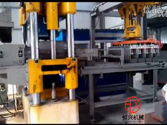 免托(tuo)闆磚機 靜(jing)壓磚機 液(ye)壓磚機